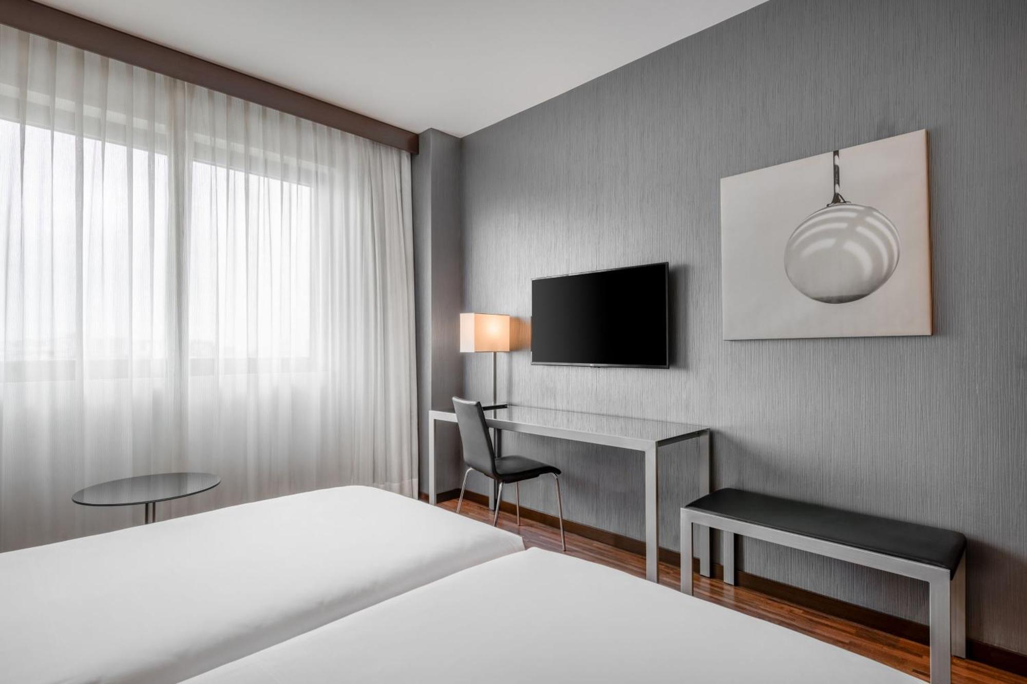 AC Hotel Brescia Esterno foto